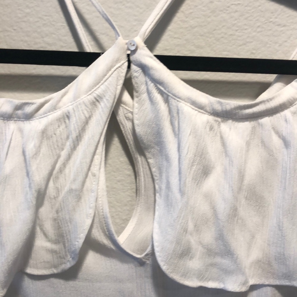 Express Off-Shoulder Crop - Picture 4 of 5